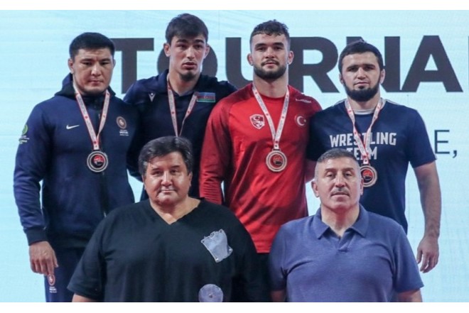Azərbaycan güləşçiləri Türkiyədə keçirilən xatirə turnirini 8 medalla başa vurub 