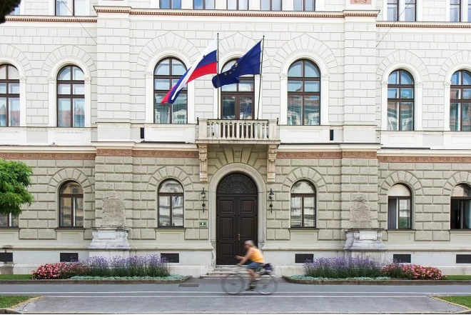Sloveniya iki israilli nazirə qarşı sanksiya tətbiq edib 
