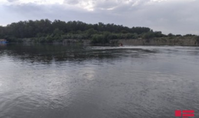 Yevlaxda Kürdə bir nəfər batıb 