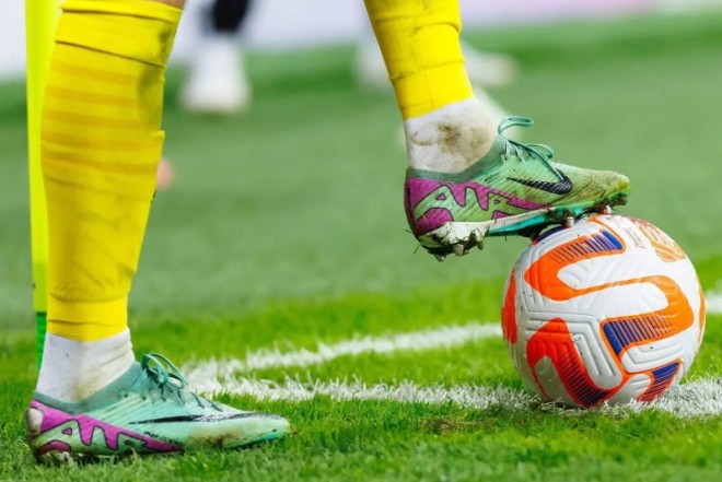 Supermarketdən oğurluq edən futbolçunun müqaviləsinə xitam verilib
