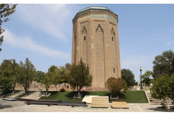 Möminə xatun türbəsinin bərpasına başlanıldı