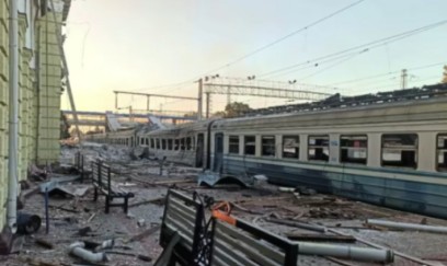 Rusiya Xarkovda dəmir yolunu vurdu - ölən və yaralananlar var