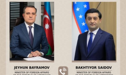 Ceyhun Bayramov özbəkistanlı həmkarı ilə telefon danışığı aparıb 