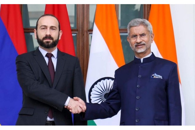 Mirzoyan hindistanlı həmkarı ilə regionu müzakirə edib 