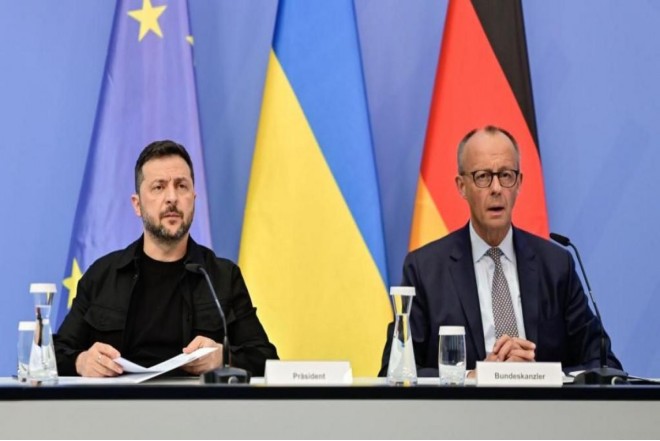 Zelenski: Putinin sanksiyalara əhəmiyyət verməməsi blefdir 