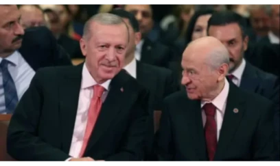 Dövlət Baxçalıdan AKP-yə 24-cü ildönümündə simvolik çiçək jesti